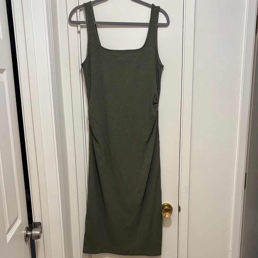 Elegant Olive Green Sleeveless Maternity Dress